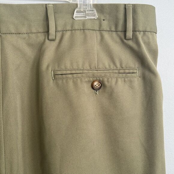 Greg Norman Men’s size 42 Golf Shorts neutral tan - Picture 8 of 11